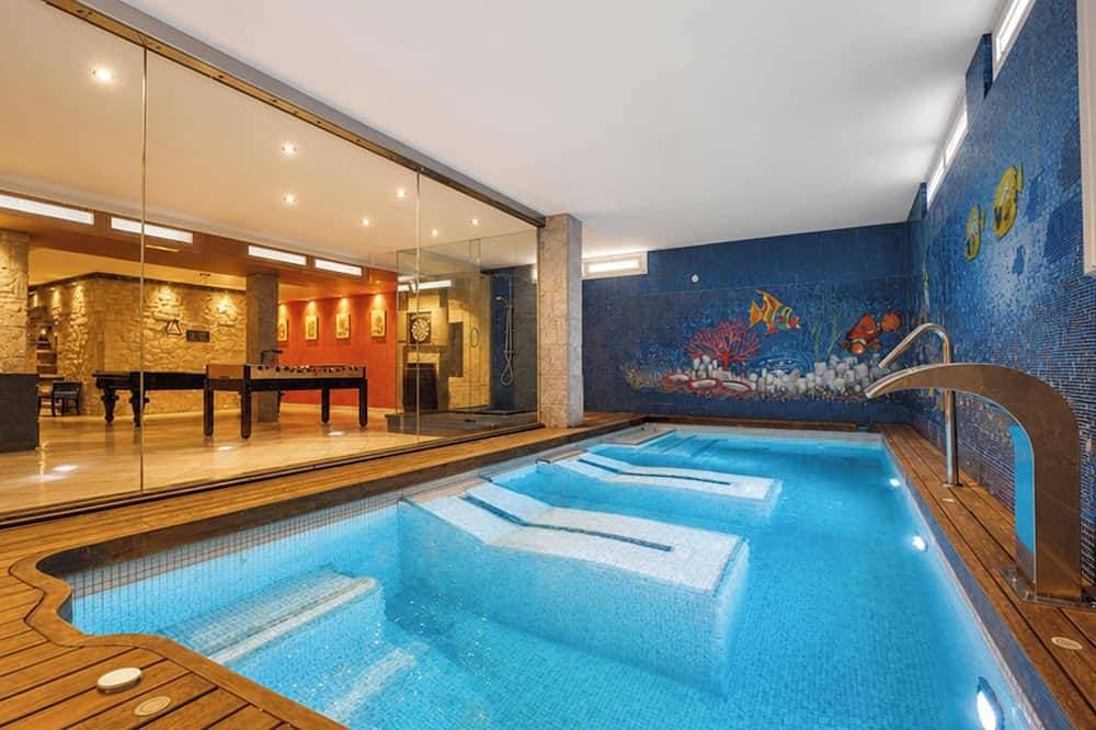 Alameda Villa | Pool | Indoor Spa | Golf | Gym 1