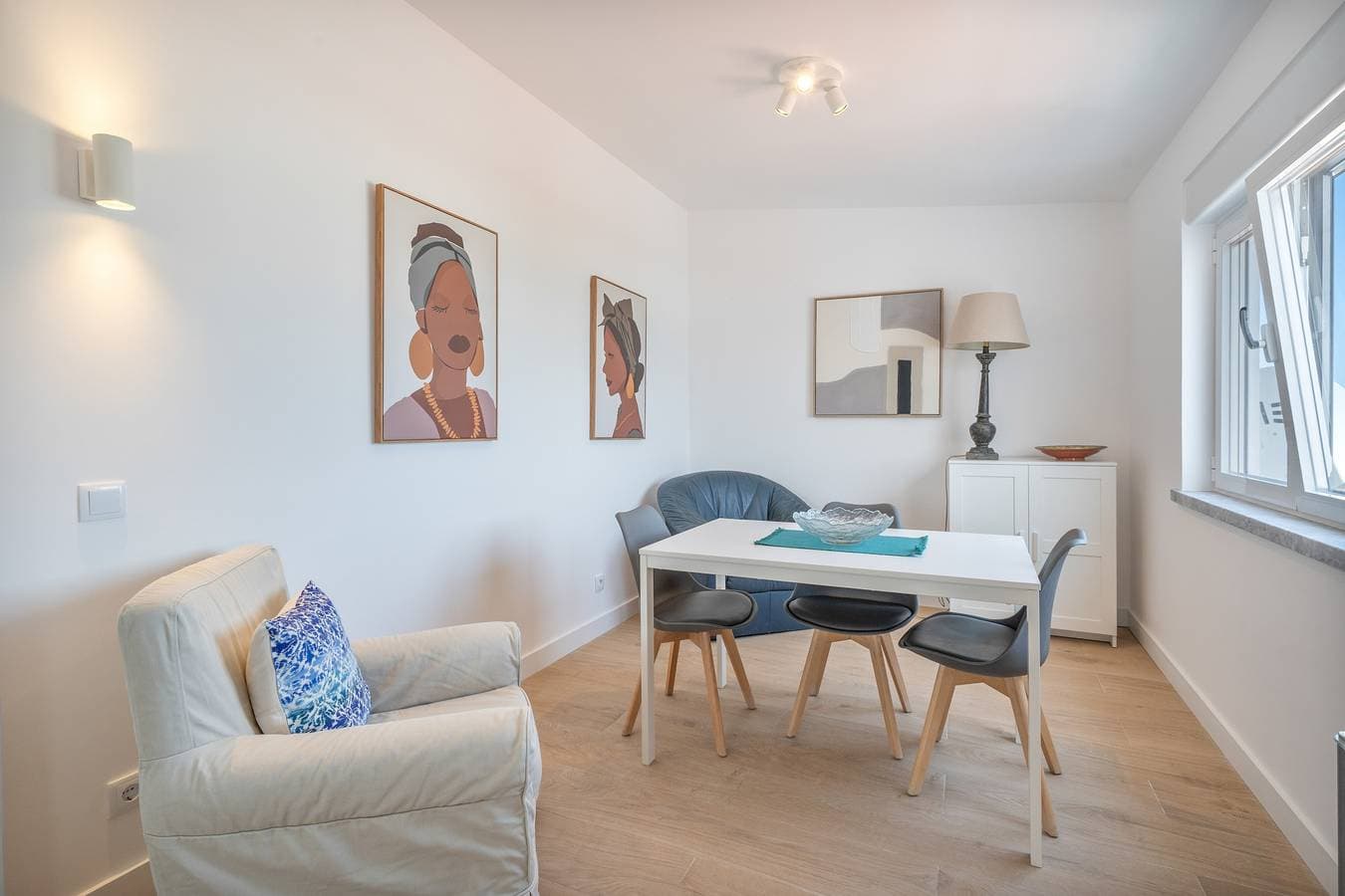 Foto 7 von 23: Apartment 'Salema Amazing View' mit Meerblick, Balkon und WLAN