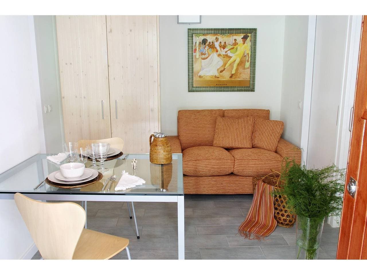 Classbedroom Barcelona Beach III 1