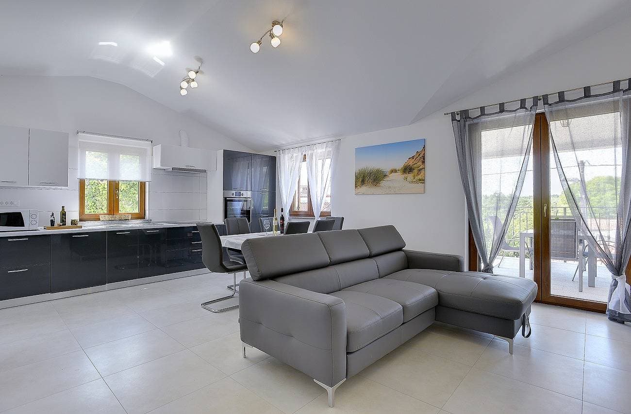 Foto 13 von 27: Sonnige Villa mit Privatpool, Jacuzzi, Ping-Pong, Spielplatz, Babybett