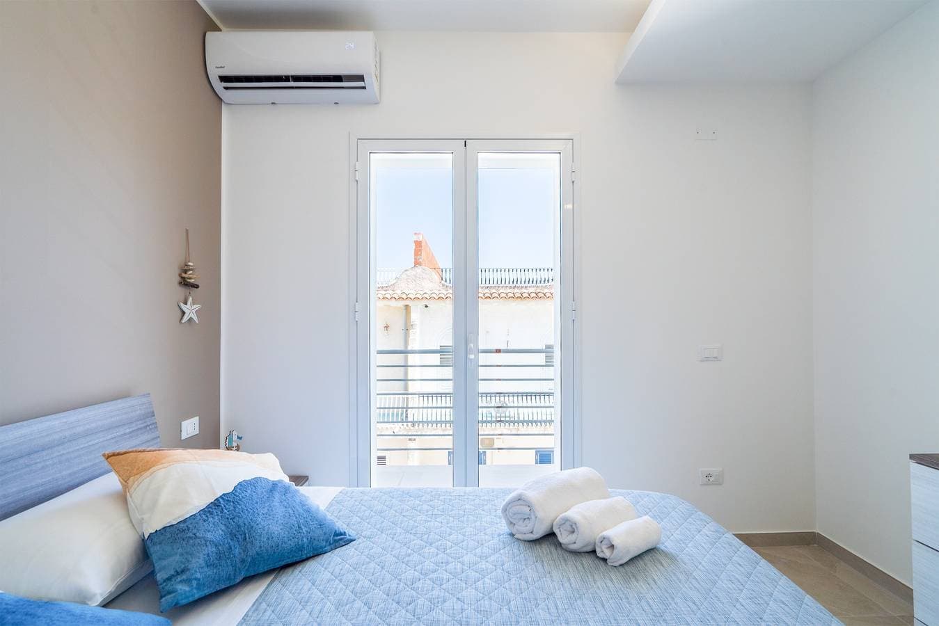 Foto 11 von 32: Ferienwohnung "Greta Vista Mare" mit Meerblick, privater Terrasse und WLAN