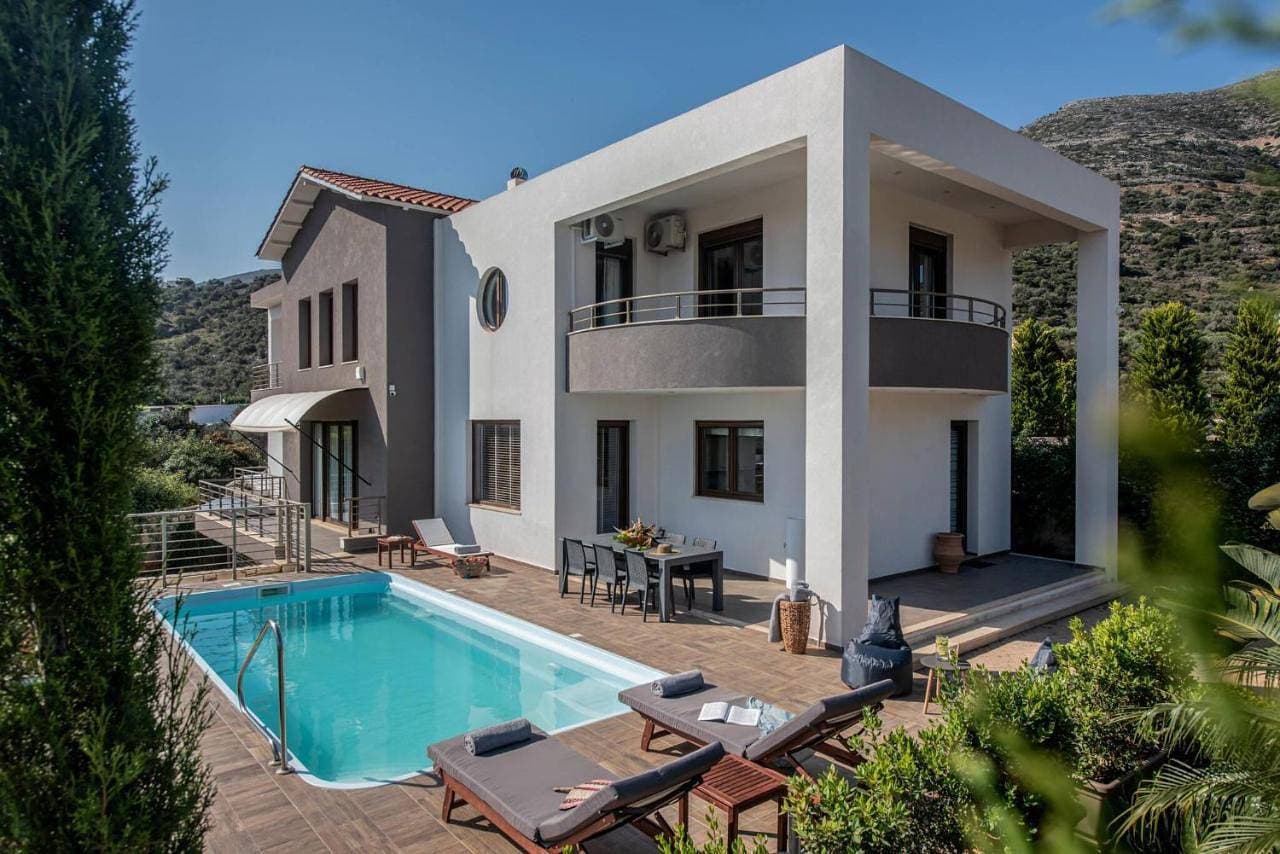 Foto 2 von 5: Villa
