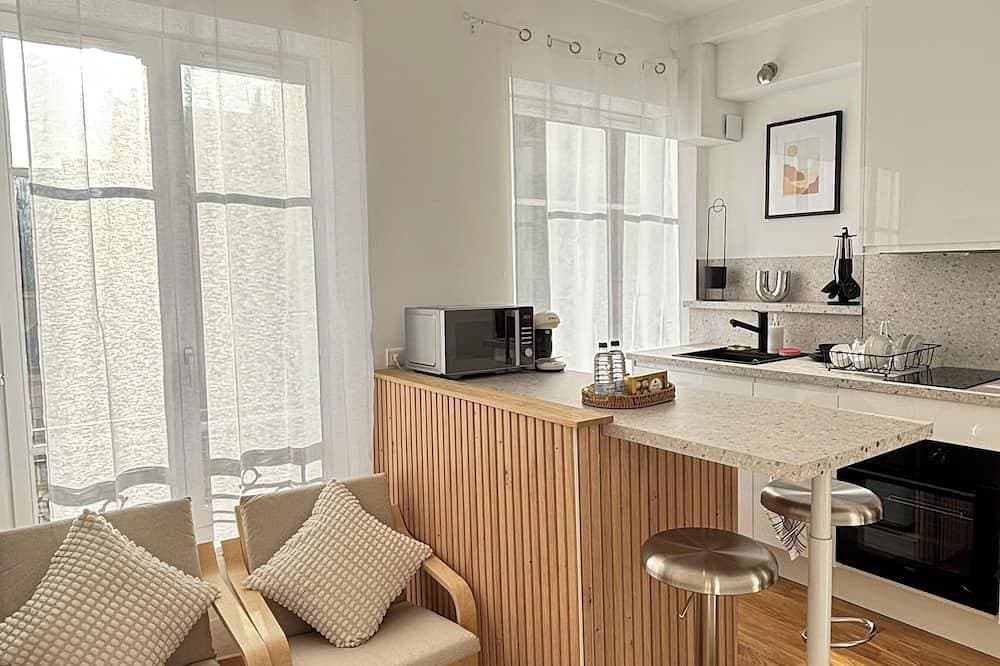 Bright apartment in the center of Versailles, 5 minutes from the Château! 1