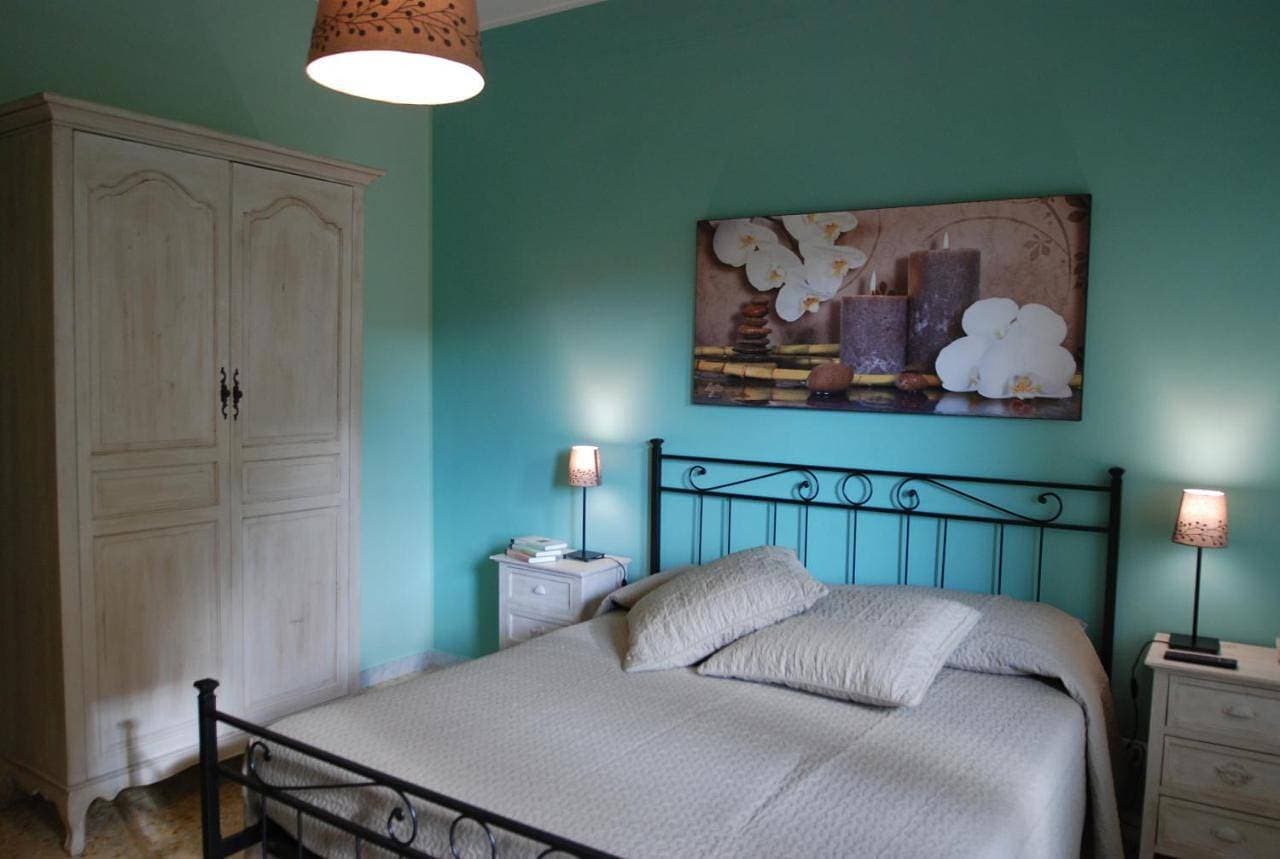 Foto 7 von 10: Double Room with Private Bathroom