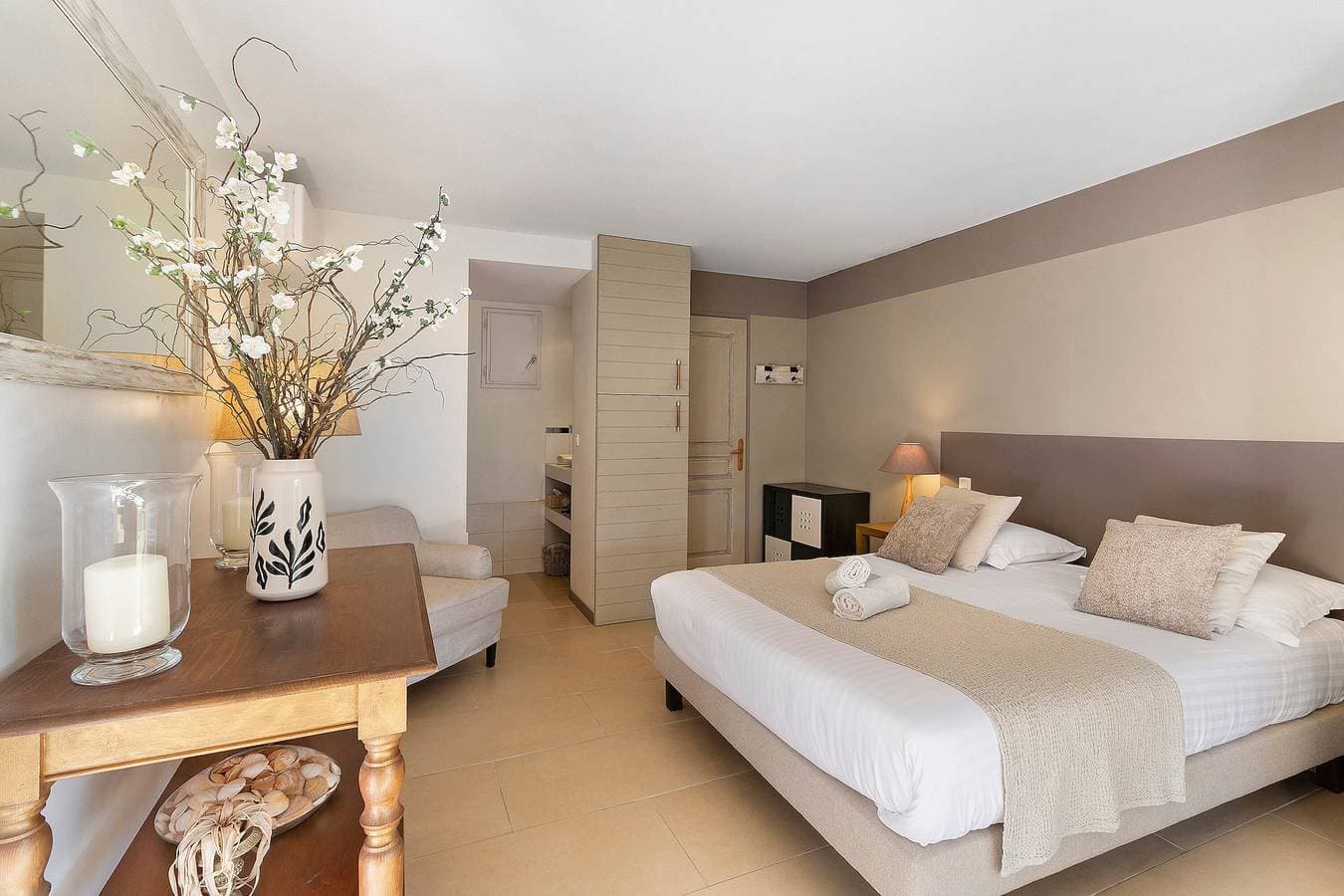 Foto 2 von 30: Gästezimmer „Chambre Beige“ mit Gemeinschaftspool, nahe Sarlat