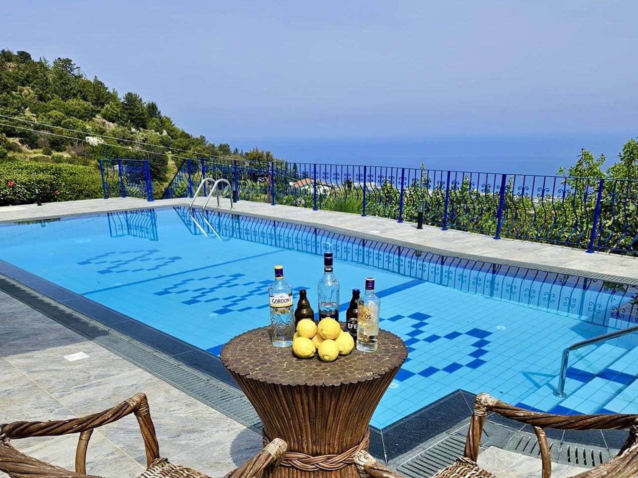 Foto 10 von 23: Villa mit 4 Schlafzimmern und herrlicher Aussicht