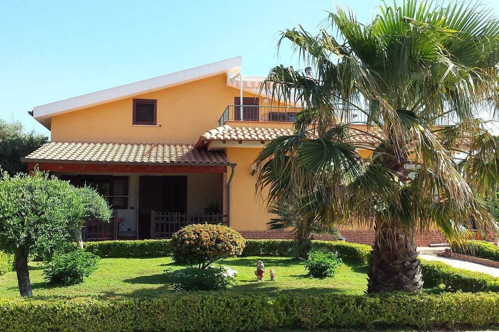 Foto 6 von 30: Modern und Sehr Schön Eingerichtetes Appartment in Einer Villa mit Garten