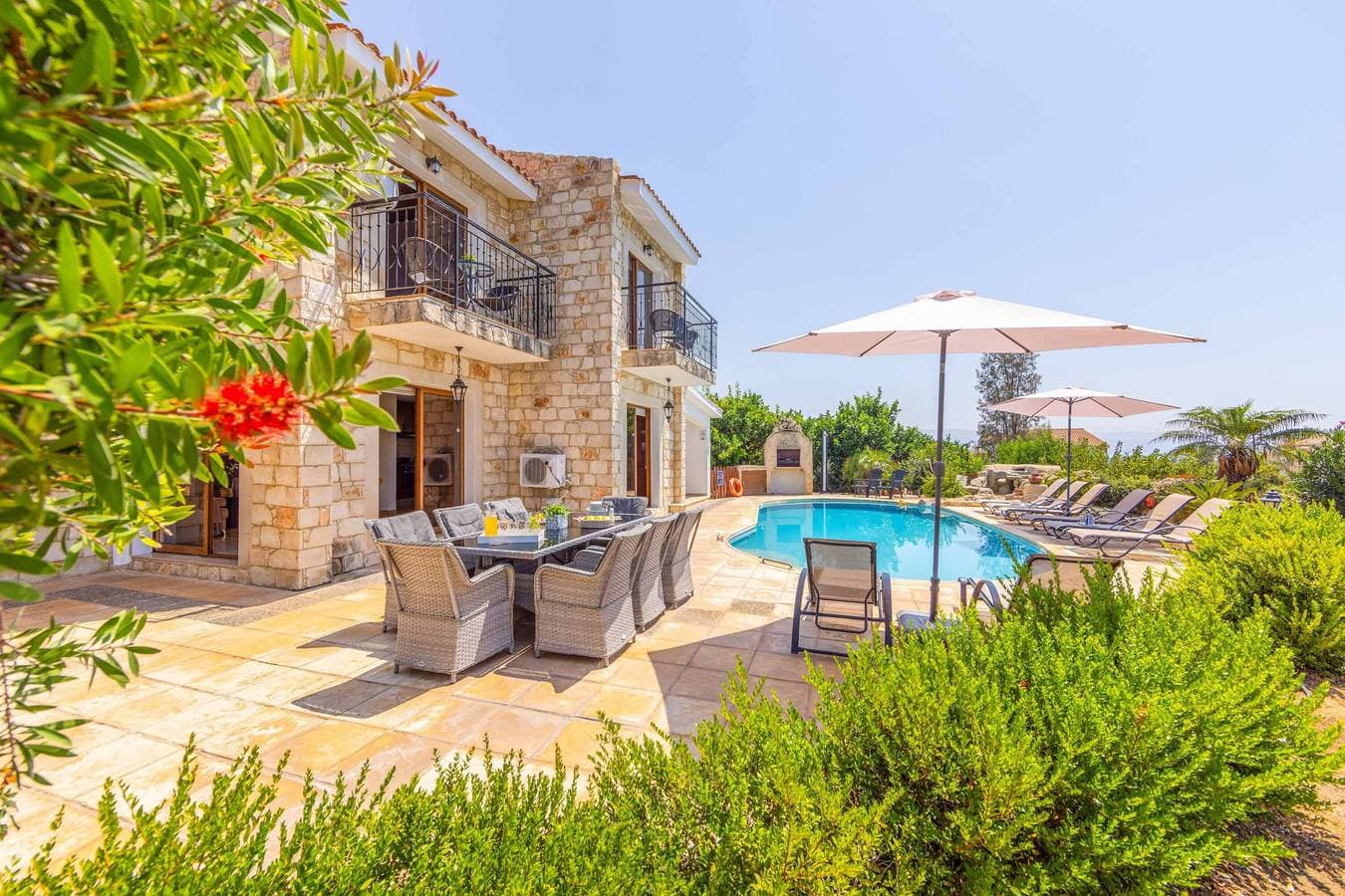Foto 5 von 45: Villa für 8 Personen mit Balkon