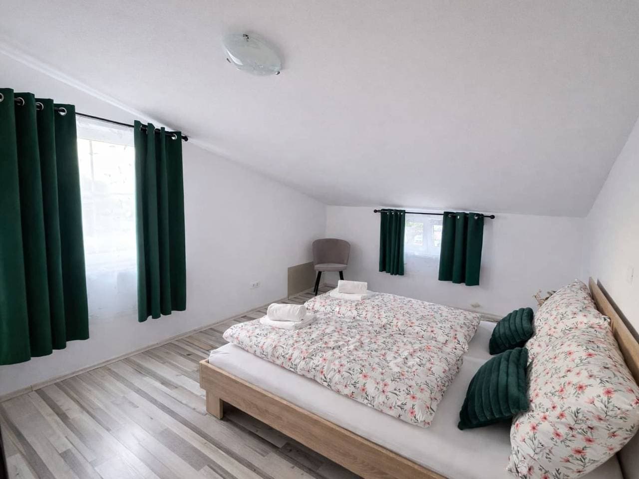 Foto 10 von 19: Apartments Sunset - Two bedroom Apartment with Terrace and Sea View
