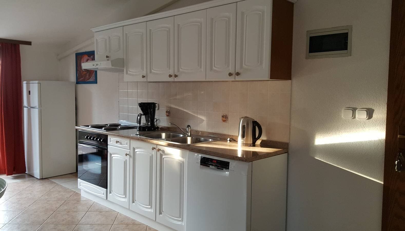 Foto 8 von 18: Two bedroom apartment with large balcony and sea view