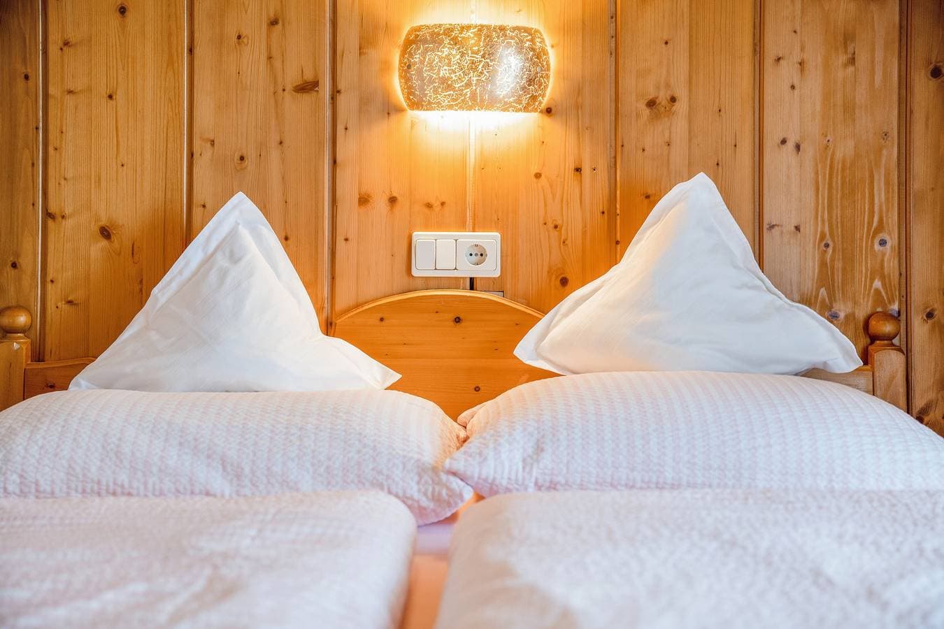 Foto 7 von 17: Ferienwohnung 'Schwalbennest' mit Bergblick, WLAN, Balkon und Garten
