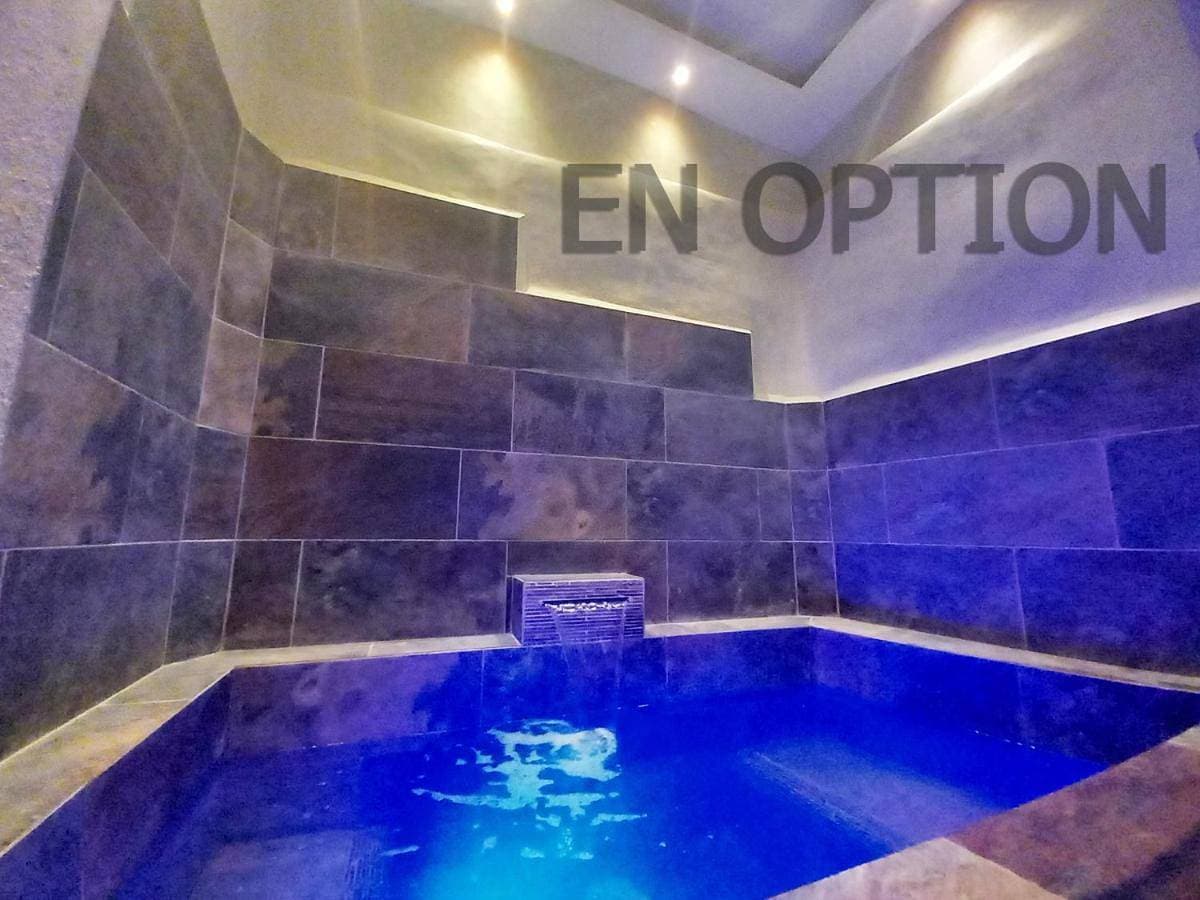 Foto 2 von 30: Quadruple Room with Private Bathroom