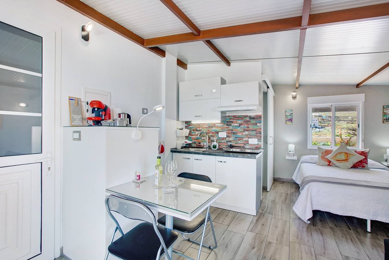 Foto 11 von 27: Ferienwohnung 'Estudio Calima' mit Meerblick, privater Terrasse und WLAN