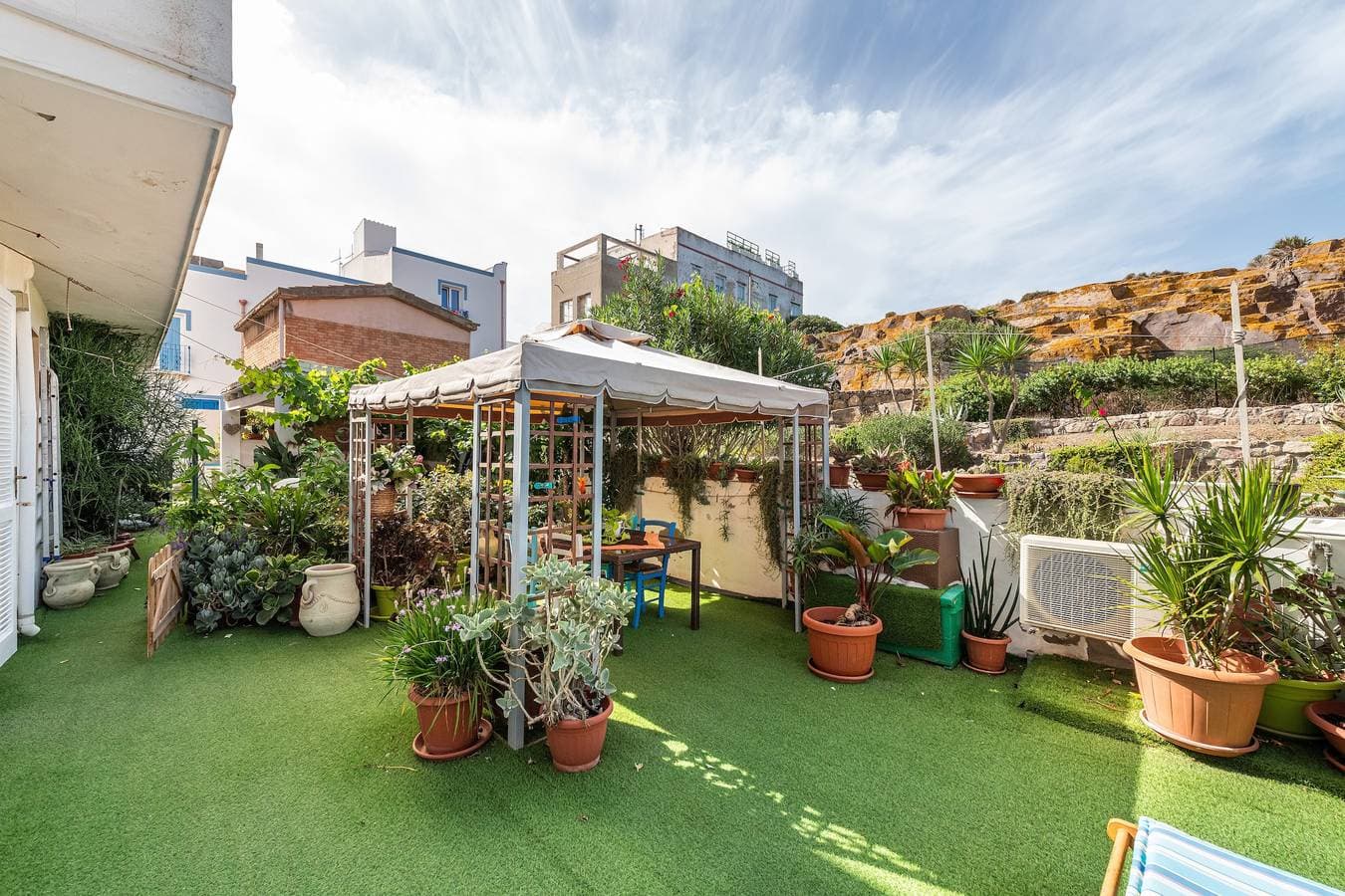 Foto 2 von 26: Haustierfreundliches Ferienhaus 'Casa Leo' mit Meerblick, Garten und Klimaanlage