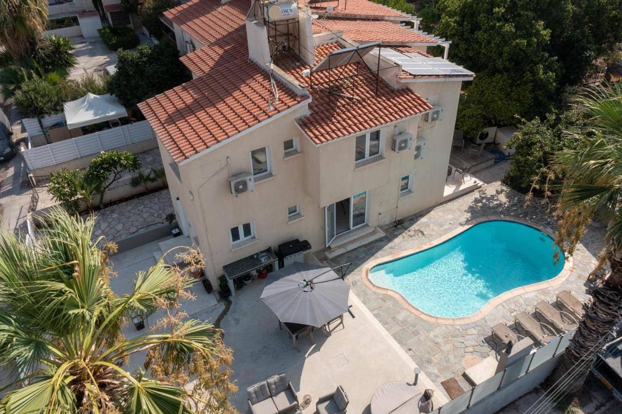 LightHouse Pool Villa 1
