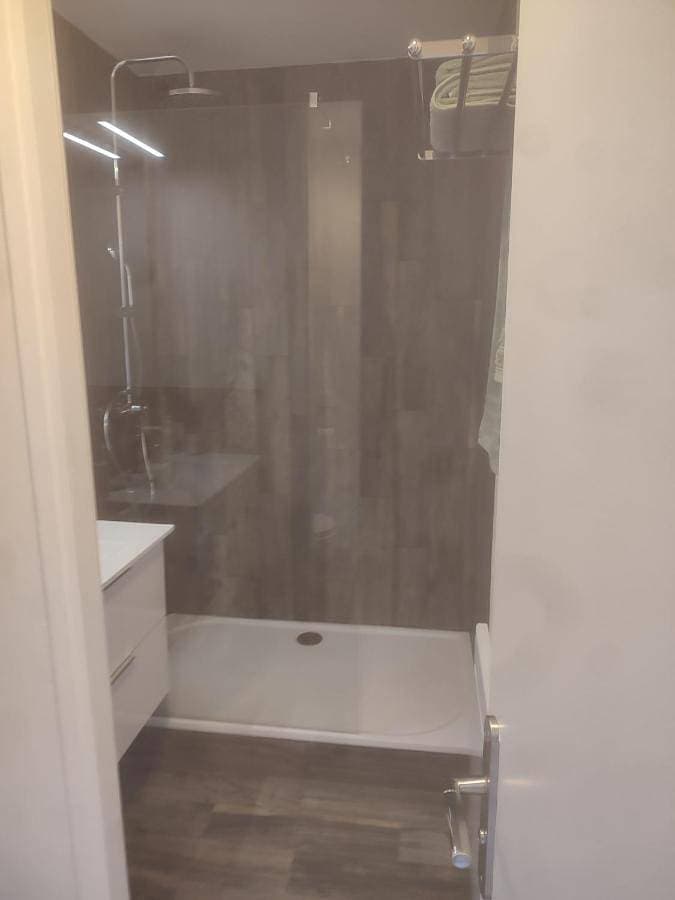 Foto 4 von 8: One-Bedroom Apartment
