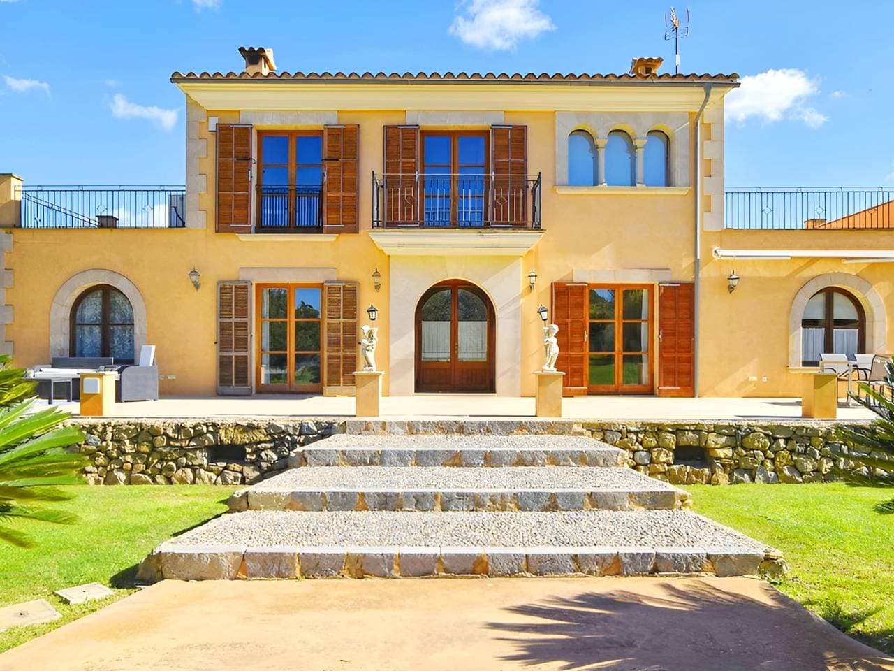 Ruhiges Landhaus mit Pool in Binissalem 1