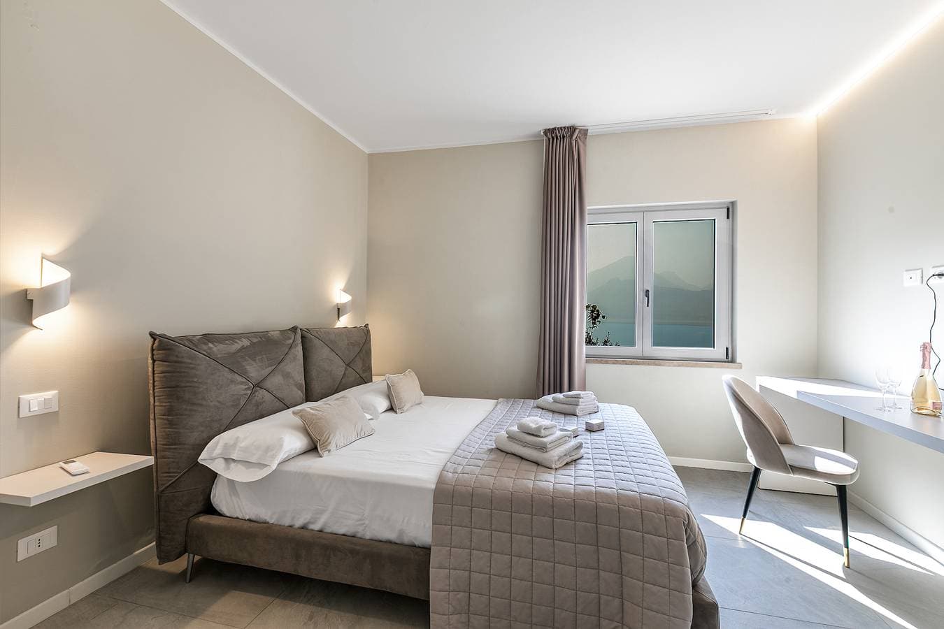 Foto 7 von 25: Boutique apartment Nettuno with Pool