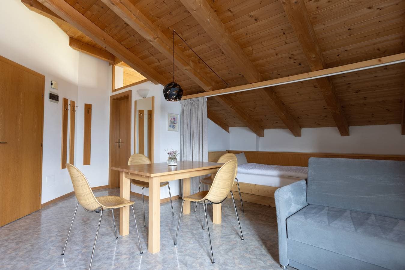 Foto 4 von 24: Apartment in Residenz Margreth mit Bergblick, Balkon, Garten, Haustiere erlaubt
