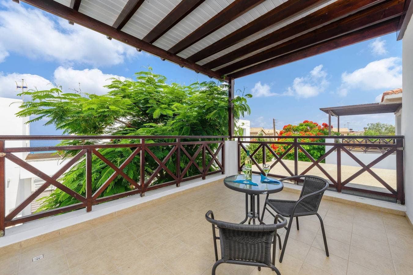 Foto 11 von 14: Villa Konnos Breeze: Private Pool / Sleeps 7
