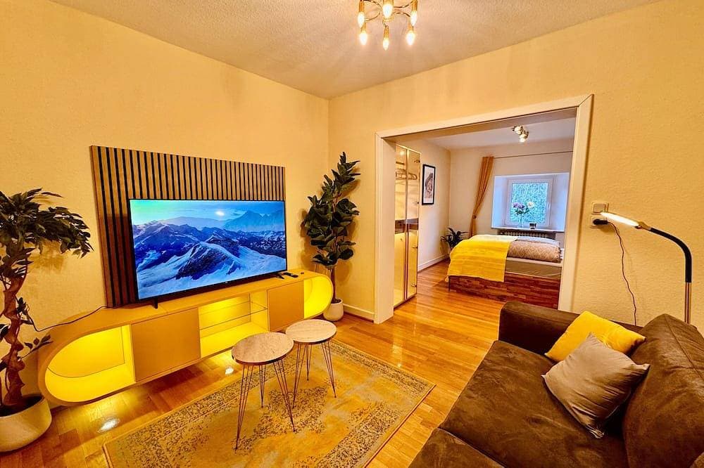 Foto 3 von 30: Ferienhaus „Rooftop unter der Burg“ mit privater Terrasse, Garten und WLAN