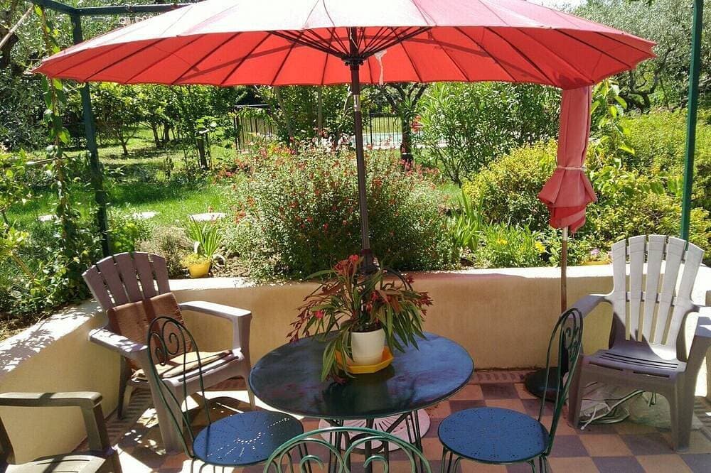 Foto 10 von 14: Lovely Mazet with shared, heated, secure swimming pool