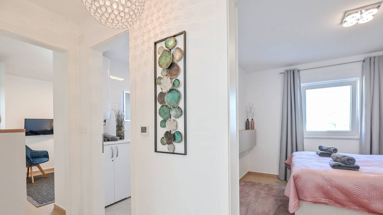 Foto 10 von 28: Modern Adora Apartment with beautiful sea view
