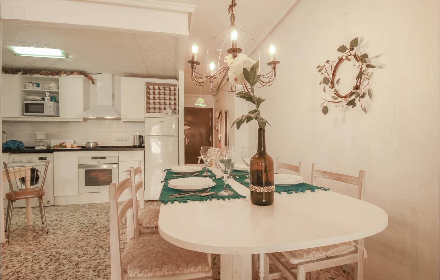 Foto 6 von 15: Appartement am Strand mit Terrasse & A/C