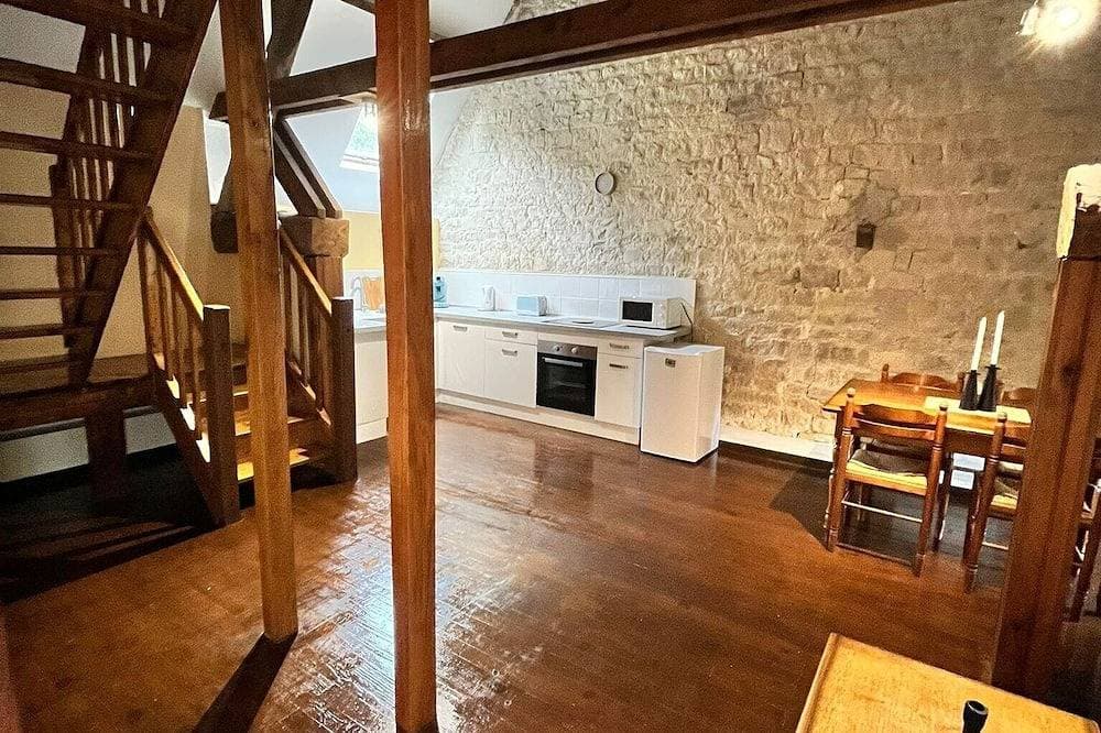 Cottage 'Gîte 5' mit gemeinsamer Terrasse und Garten 1