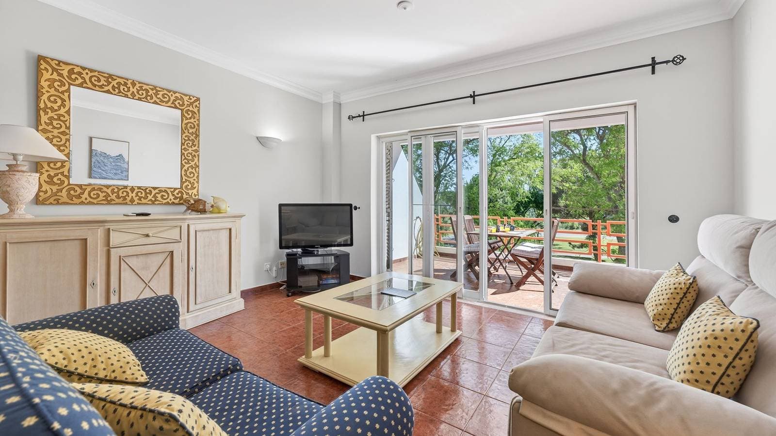 Foto 3 von 40: Ferienwohnung für 4 Personen mit Garten