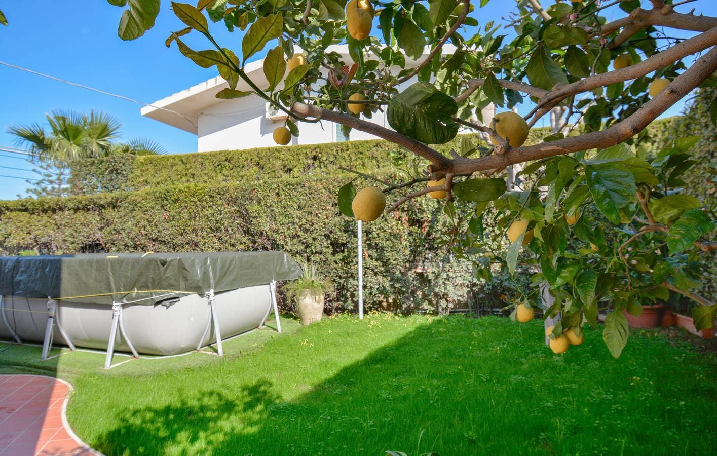 Foto 11 von 31: Glücklich am Strand: Gemütliches Apartment mit Pool und Terrasse