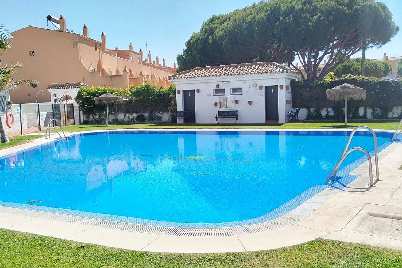 Foto 13 von 19: Ferienwohnung für 4 Personen mit Pool