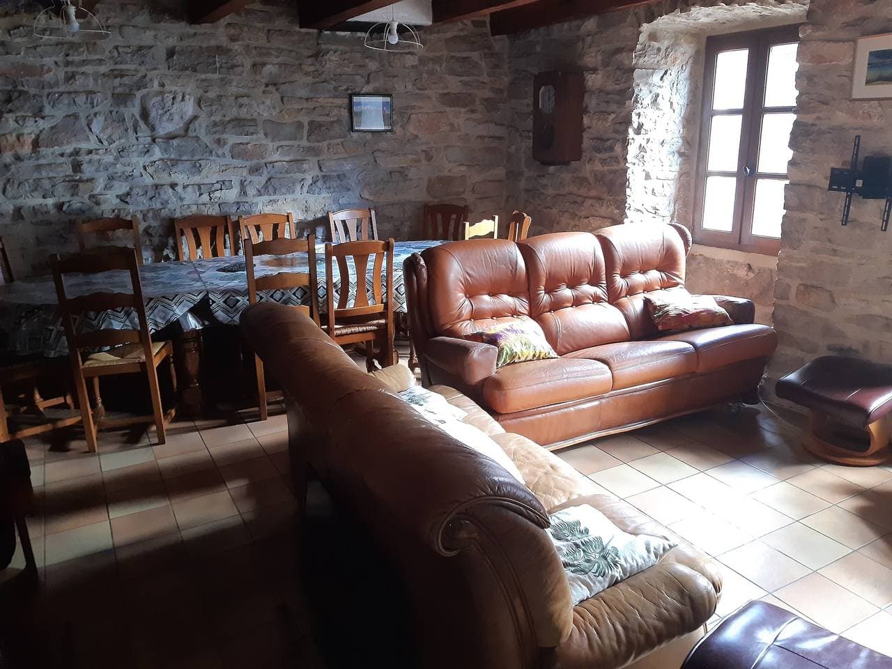 Foto 12 von 19: Ferienhaus 'Gîtes La Bélugue et Le Vignou' mit Bergblick, WLAN und Klimaanlage