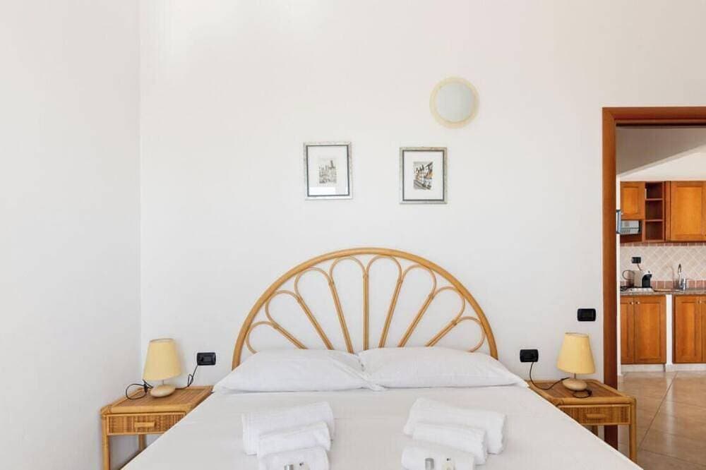 Foto 4 von 30: Is Feminas 25 – Wake up just moments from the sea 🌊☀️