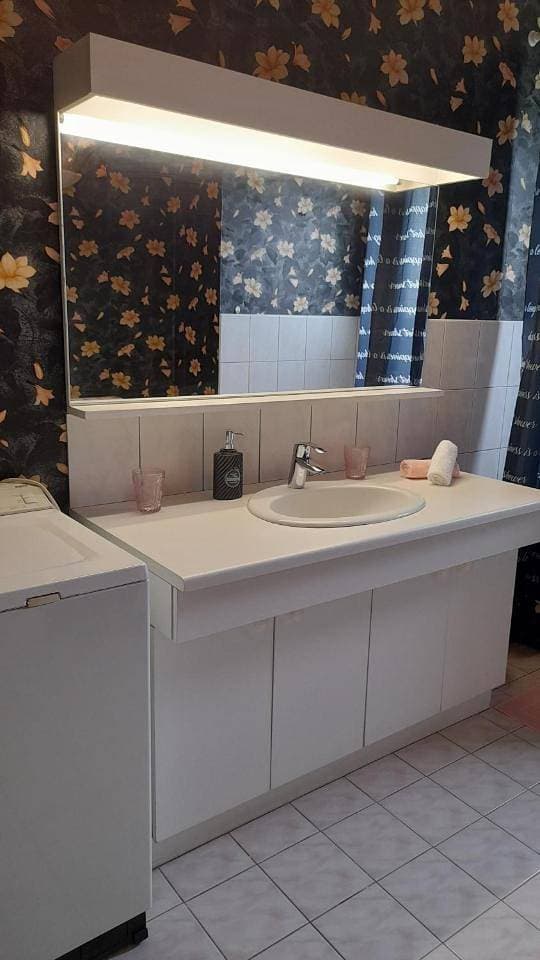 Foto 11 von 53: Three-Bedroom House