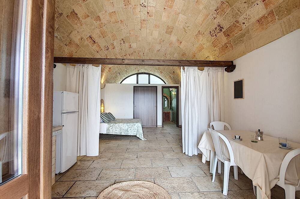 Foto 4 von 30: Haus mit 3 Wohnungen & Pool, 250m vom Meer