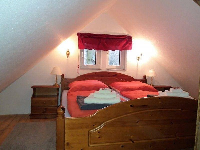 Foto 5 von 8: Hexenhaus am Waldesrand