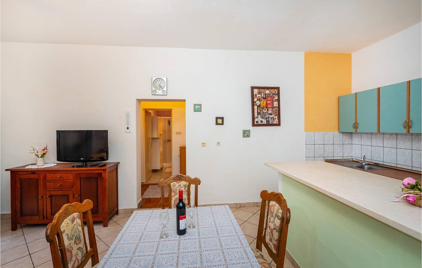Foto 8 von 21: Charmante Wohnung mit Terrasse und Parkplatz, 400 m von der Küste entfernt