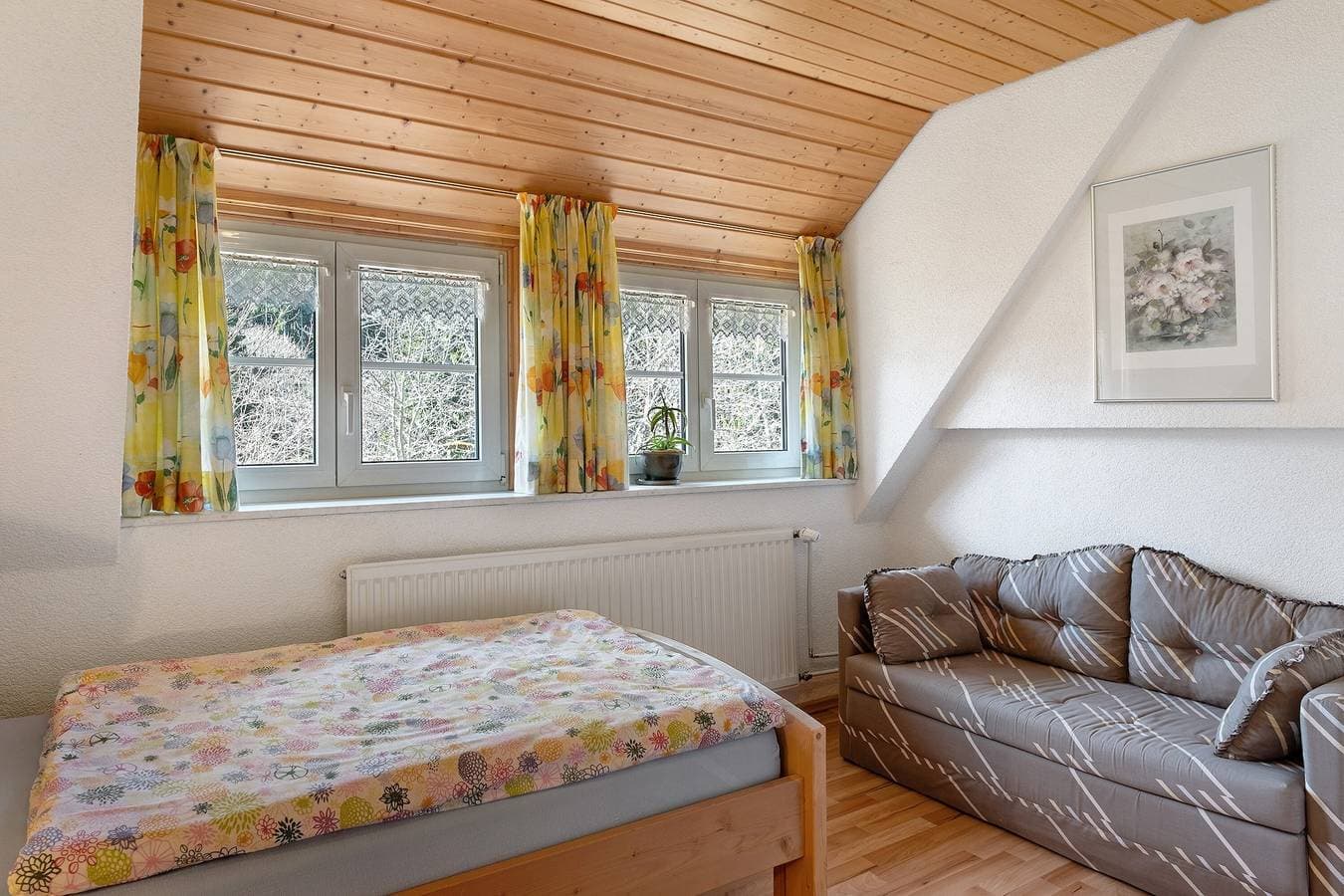 Foto 6 von 37: Ferienwohnung 'Schartenschmiede' mit Außensitzplatz und Schaukel