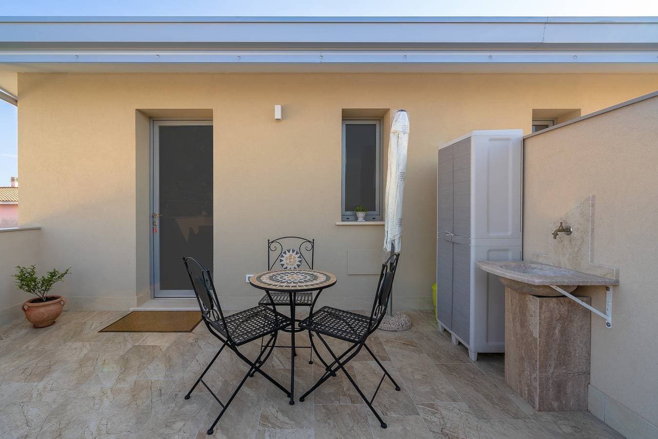 Foto 8 von 23: Apartment „Sud in Villa Sele“ mit Meerblick, WLAN und Klimaanlage
