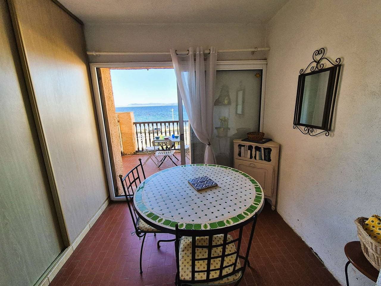 Foto 4 von 13: Voller Meerblick, 10 m vom Sandstrand entfernt, bei Brusc, Terrasse...