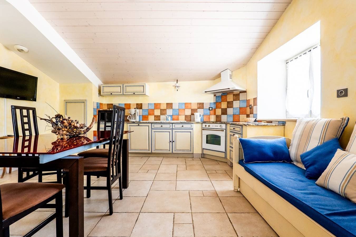 Foto 4 von 38: Appartement „Le Moulin Aux Lavandes“ mit Gemeinschaftspool und WLAN