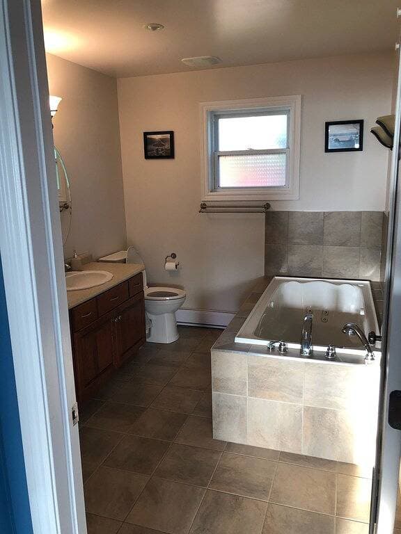 Cottage Cove Oceanfront Retreat 1
