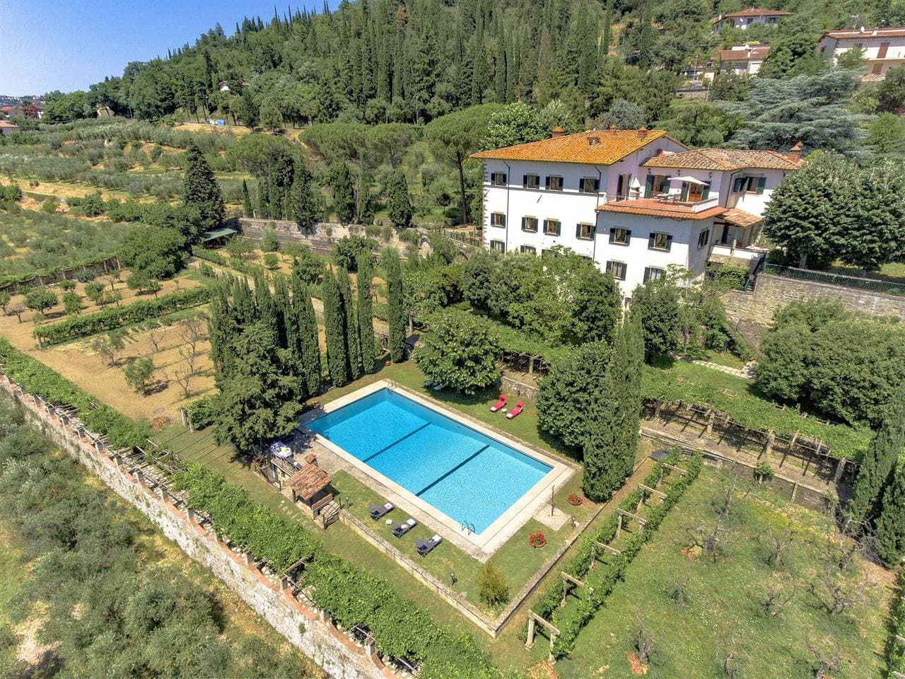 Villa Paterno 1