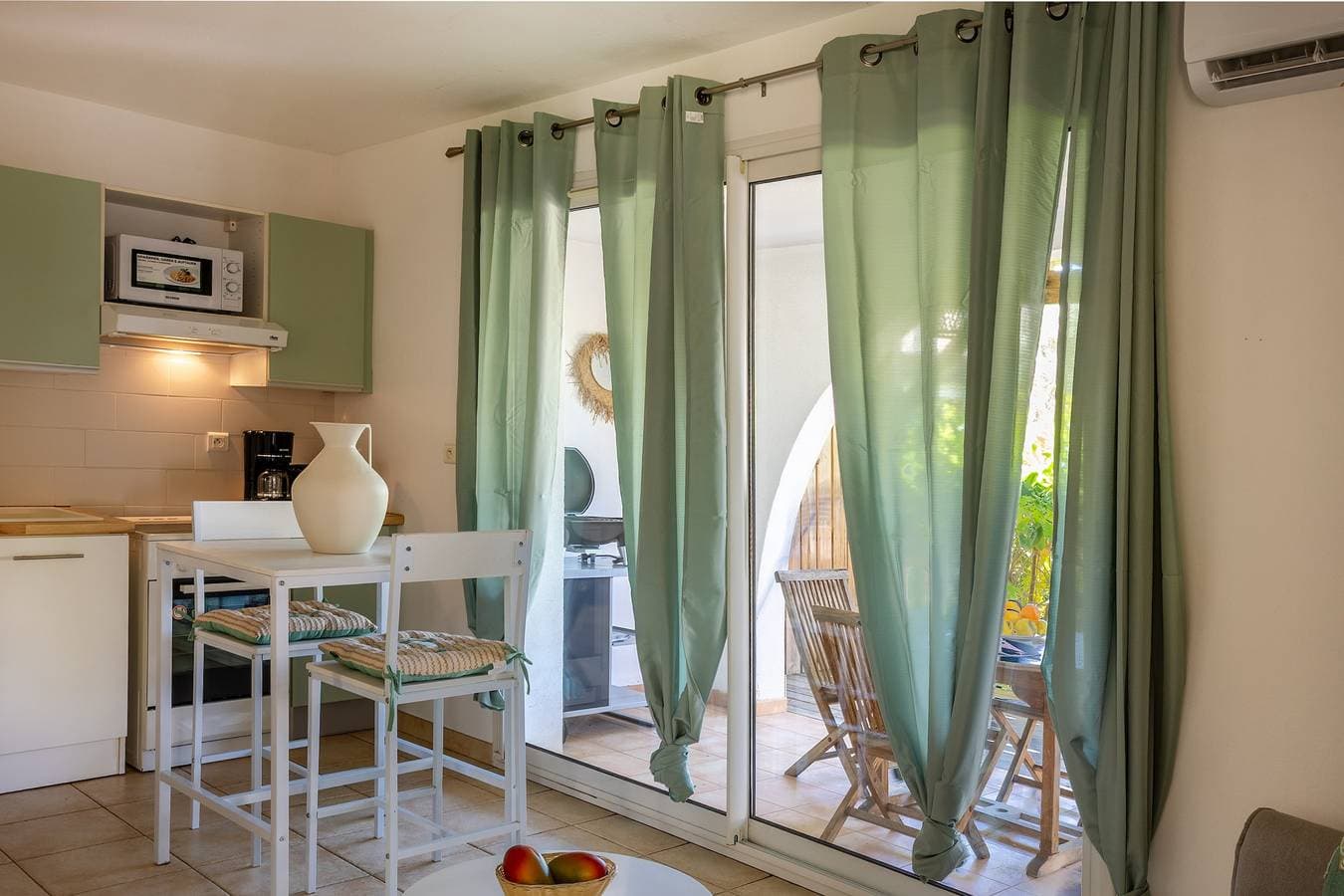 Foto 8 von 12: Ferienwohnung für 2 Personen mit Terrasse