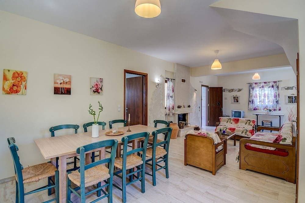 Foto 11 von 20: Artemis villa Makrigialos: 4 Schlafzimmer, privat pool, Meerblick, Wifi