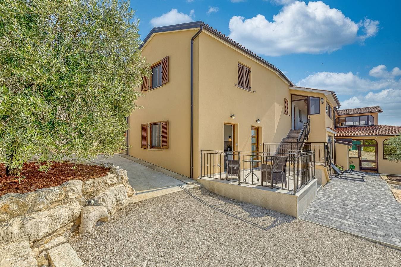 Apartment Nilda mit Balkon 1