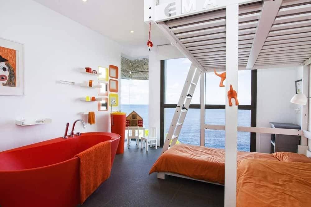 Foto 7 von 30: Can Ema, exklusive Villa mit Pool mit Meerblick