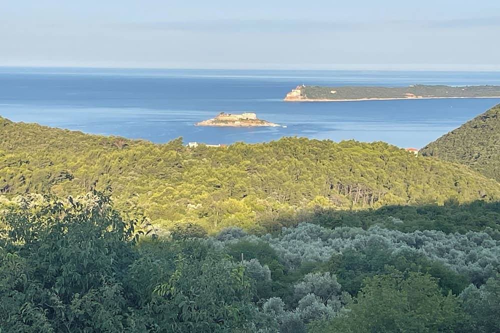 Foto 11 von 20: Entspannen Sie sich weit weg vom Alltag und wachen Sie mit Meerblick und montenegrinischem Charme auf
