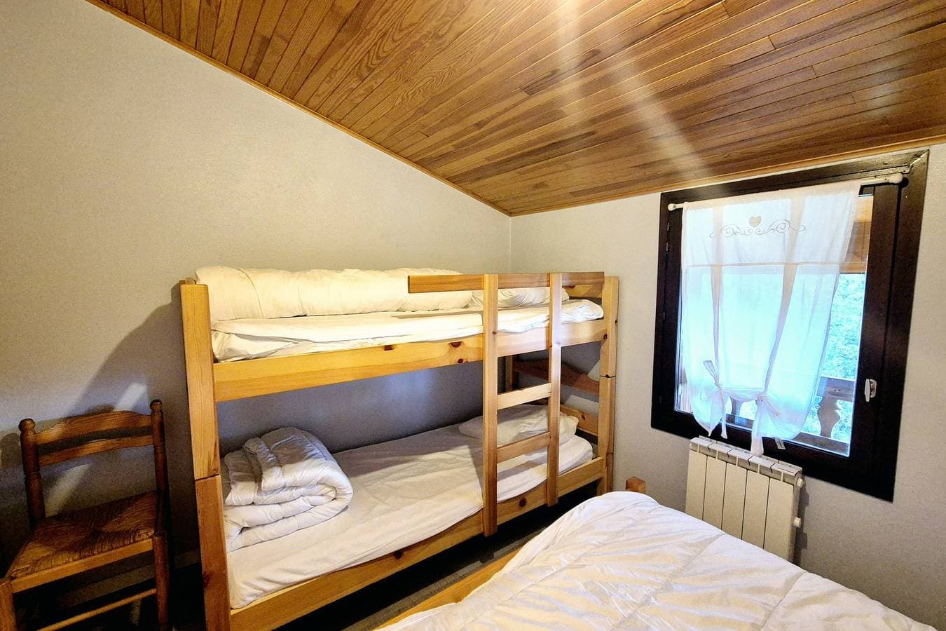 Foto 10 von 24: Ferienwohnung für 6 Personen mit Balkon